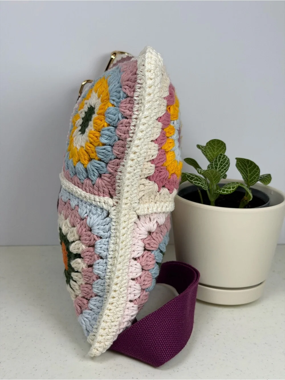Crochet Granny Square Crossbody Bag Adjustable Strap, Zippered Lined Purse